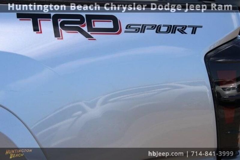 2022 Toyota Tacoma TRD SportImage 11