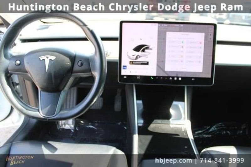 2018 Tesla Model 3 Long RangeImage 10