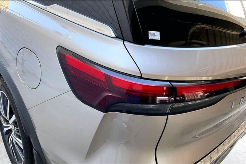 Used 2022 INFINITI QX60 SensoryImage 27