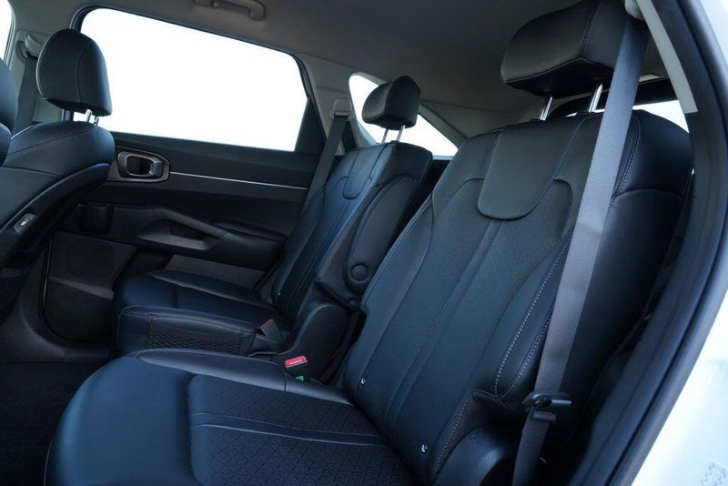 Used 2023 Kia Sorento Hybrid EXImage 15