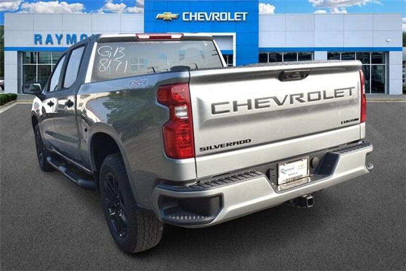 New 2025 Chevrolet Silverado 1500 CustomImage 5