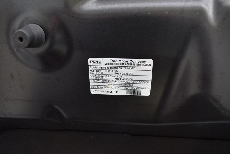 2024 Ford F-150 PlatinumImage 31