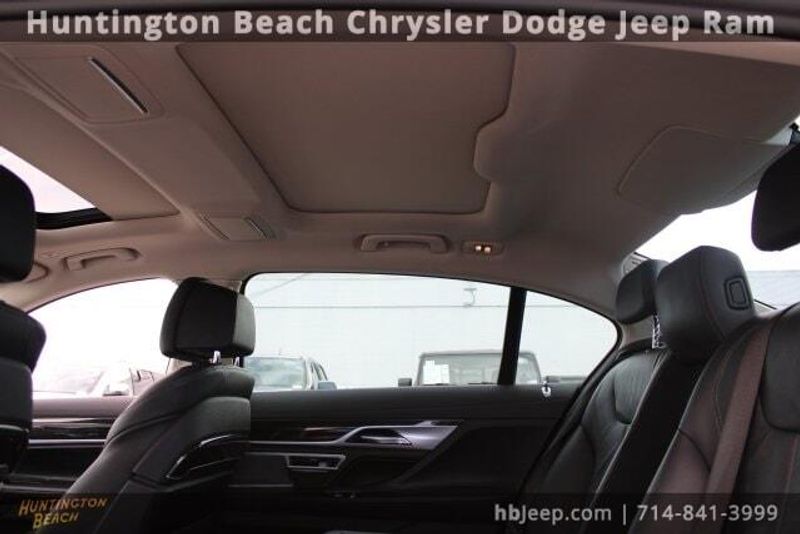 2020 BMW 7 Series 740iImage 39