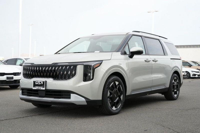 New 2026 Kia Carnival EXImage 3
