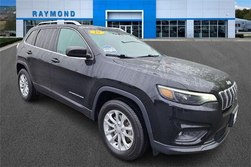 2019 Jeep Cherokee LatitudeImage 1