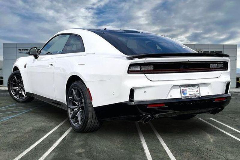 New 2026 Dodge Charger Scat Pack 2-door AwdImage 2