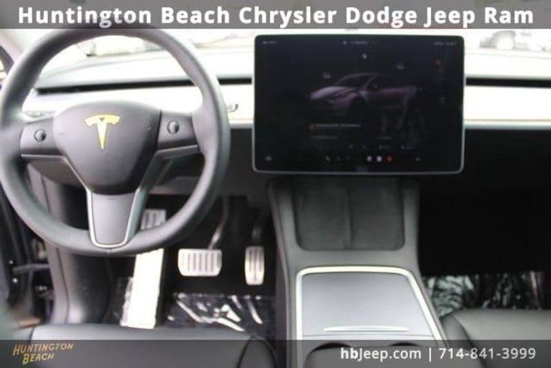 2023 Tesla Model Y Long RangeImage 14