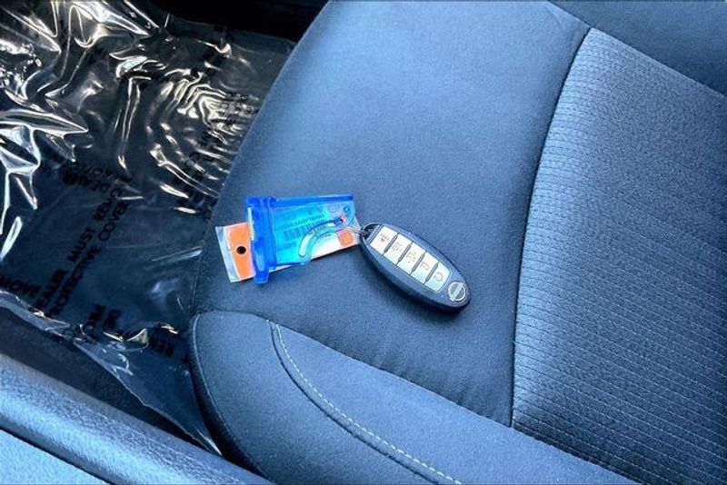 Used 2025 Nissan Altima 2.5 SVImage 11