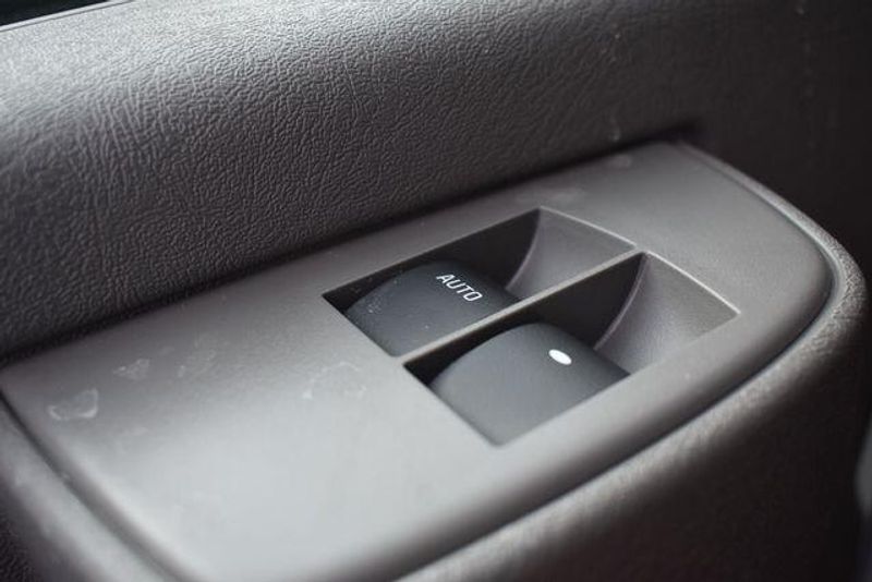 New 2025 Chevrolet Express 3500 Work VanImage 19