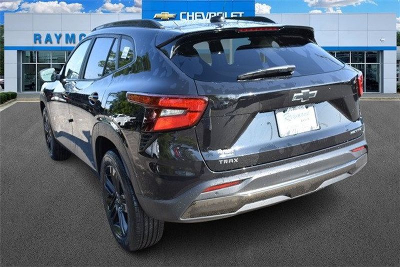 2025 Chevrolet Trax ActivImage 7