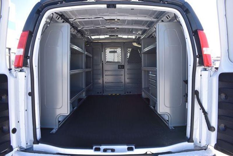 New 2025 Chevrolet Express 2500 Work VanImage 17