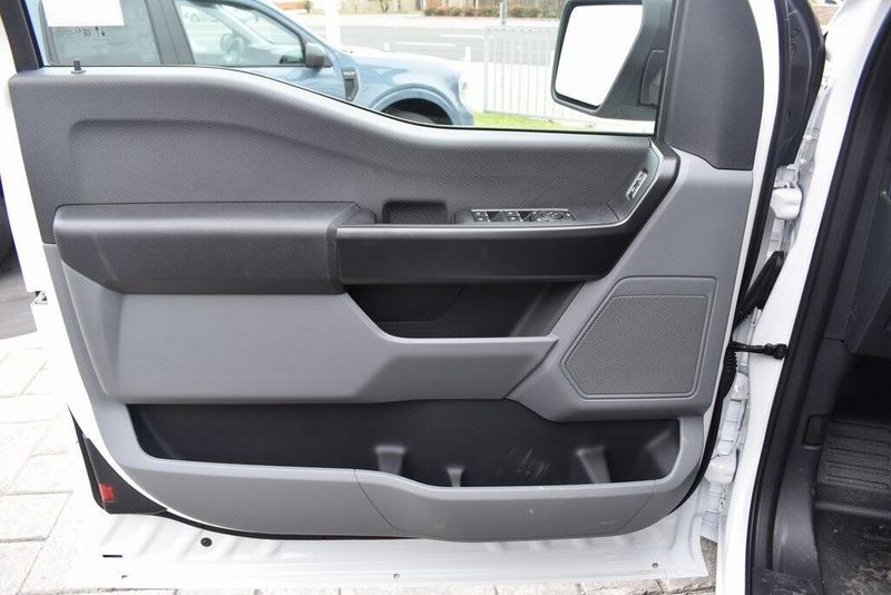 2025 Ford F-150 XLImage 12