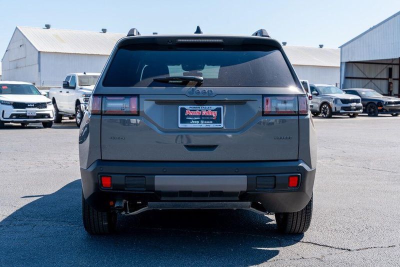 New 2026 Jeep Cherokee LaredoImage 6