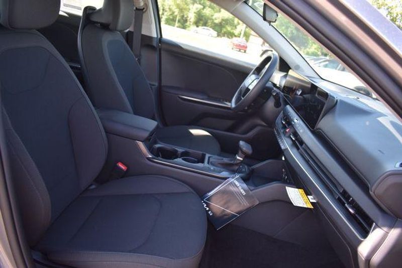 New 2026 Kia K4 LXSImage 13