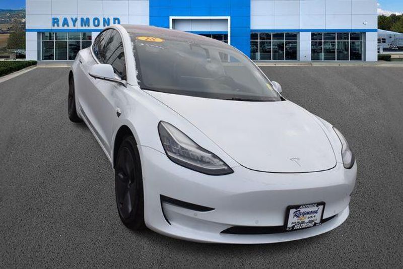 Used 2018 Tesla Model 3 Long RangeImage 10