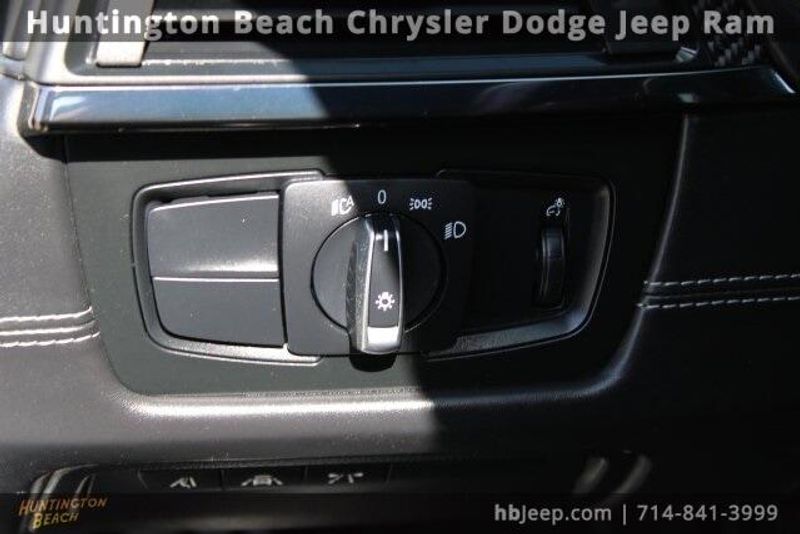 2015 BMW M3 BaseImage 12