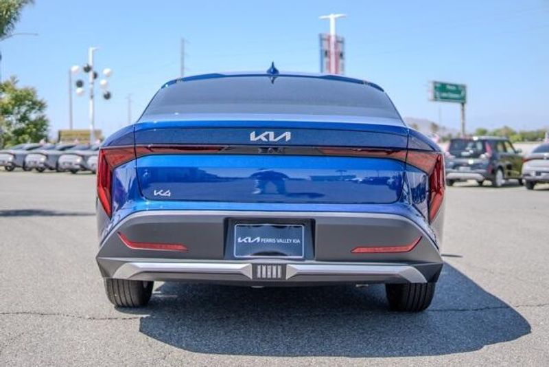 New 2025 Kia K4 LXSImage 6