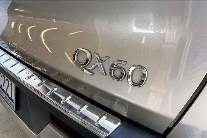Used 2022 INFINITI QX60 SensoryImage 7