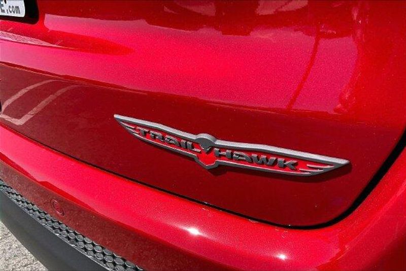 New 2026 Jeep Compass Trailhawk 4x4Image 13