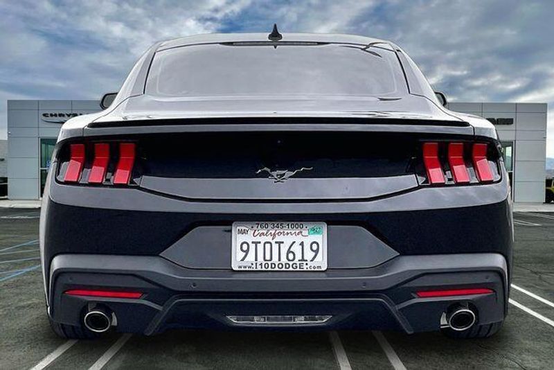 Used 2025 Ford Mustang EcoBoostImage 3