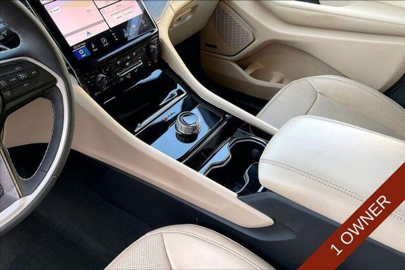 Used 2023 Jeep Grand Cherokee LimitedImage 17