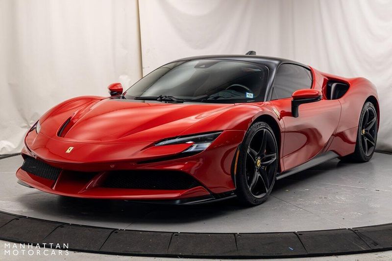 2023 Ferrari SF90 Stradale BaseImage 1