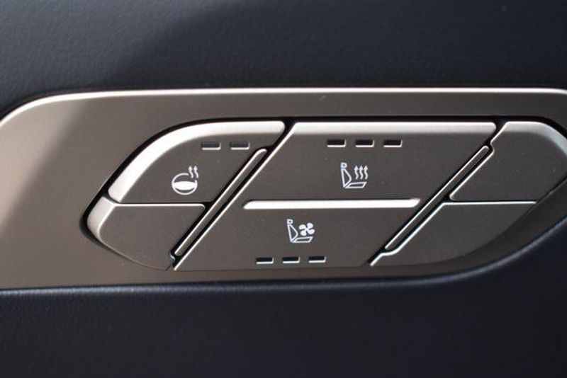 New 2027 Kia Telluride Hybrid EXImage 24