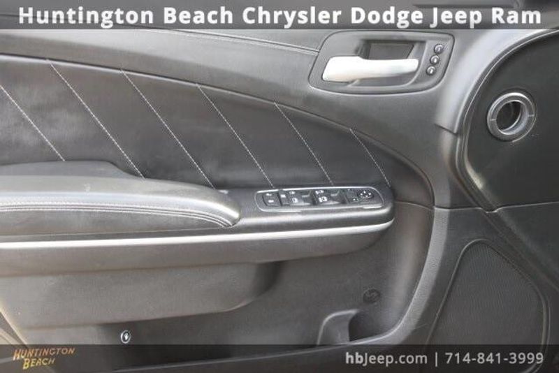 2019 Dodge Charger R/T Scat PackImage 13