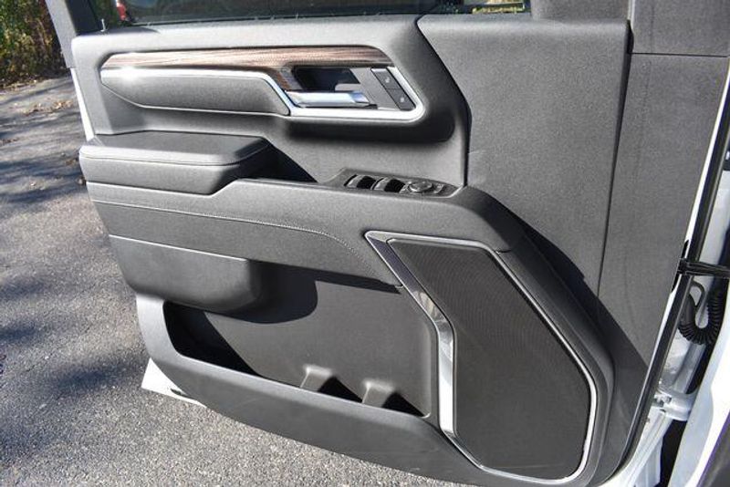 New 2025 Chevrolet Silverado 2500HD LTImage 34