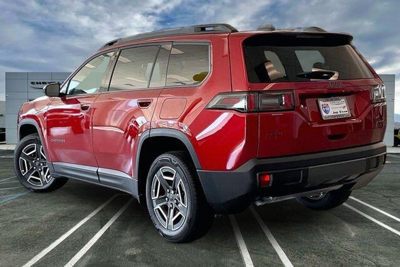 New 2026 Jeep Cherokee Limited 4x4Image 2