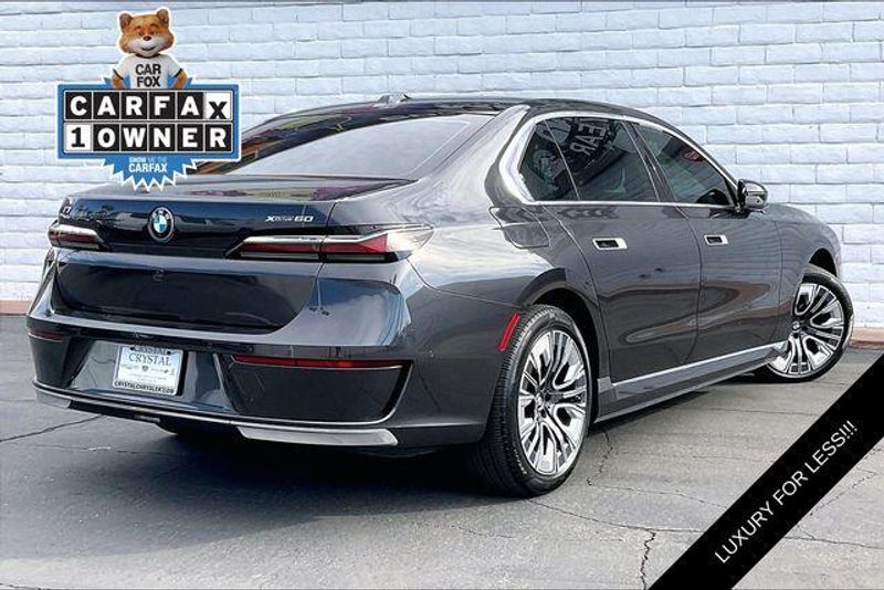 Used 2023 BMW i7 xDrive60Image 13
