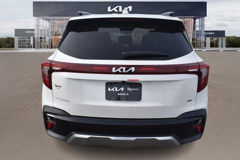 New 2026 Kia Seltos EXImage 5