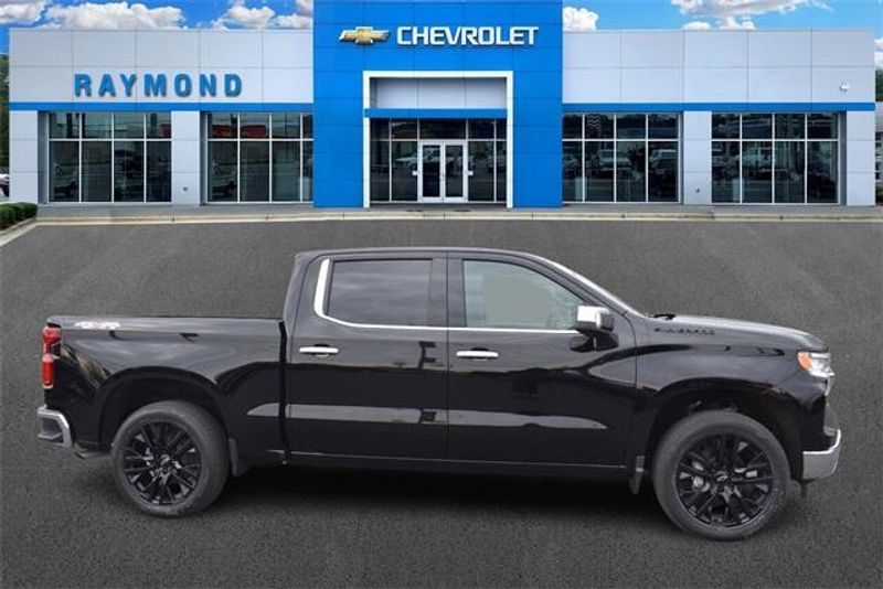2025 Chevrolet Silverado 1500 LTZImage 2