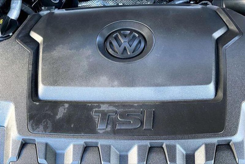 Used 2022 Volkswagen Tiguan 2.0T SEImage 32