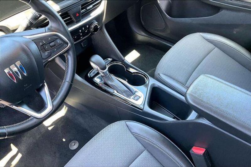 Used 2025 Buick Encore GX PreferredImage 17