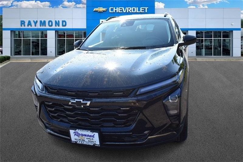 2025 Chevrolet Trax ActivImage 9