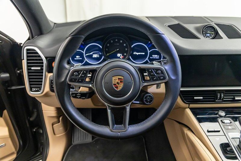 2019 Porsche Cayenne E-HybridImage 14