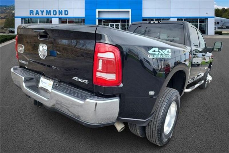 2024 RAM 3500 LaramieImage 8