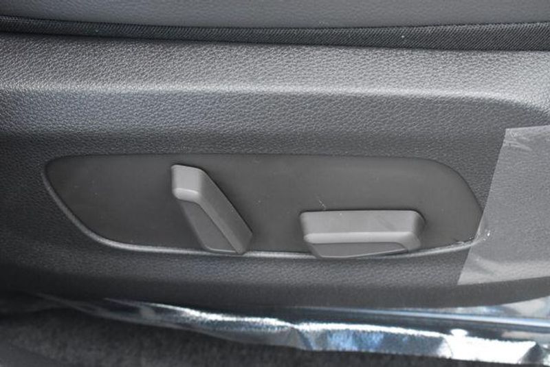 New 2026 Kia Carnival Hybrid SX PrestigeImage 13