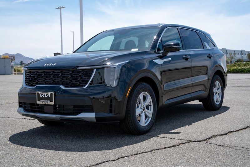 New 2026 Kia Sorento LXImage 3