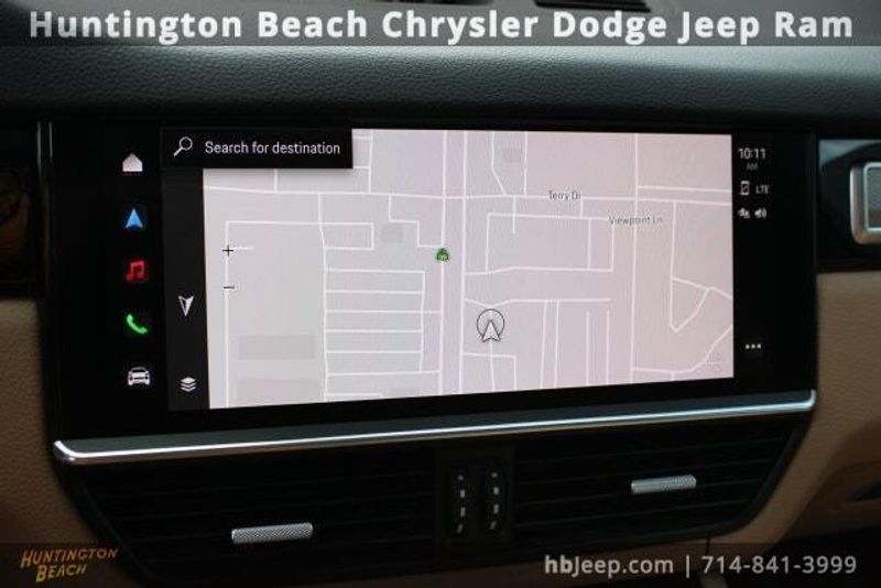 2022 Porsche Cayenne Platinum EditionImage 26