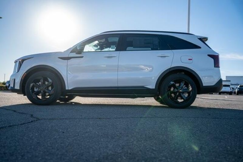 New 2026 Kia Sorento Hybrid X-Line SX PrestigeImage 5