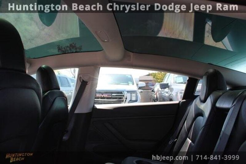 2018 Tesla Model 3 Long RangeImage 30
