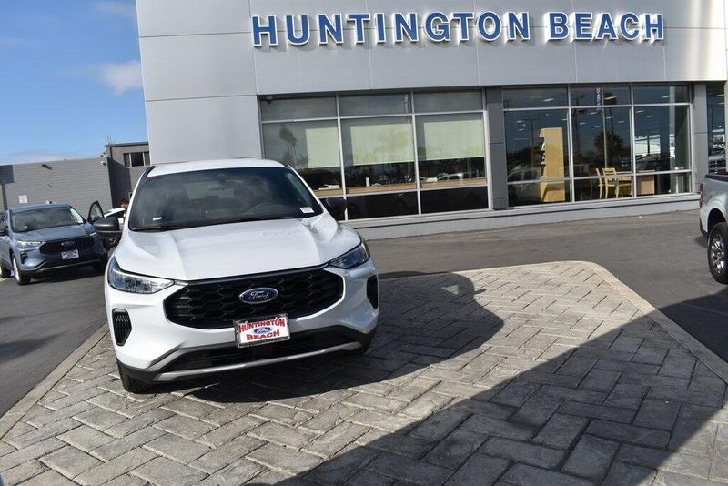New 2025 Ford Escape ST-LineImage 23