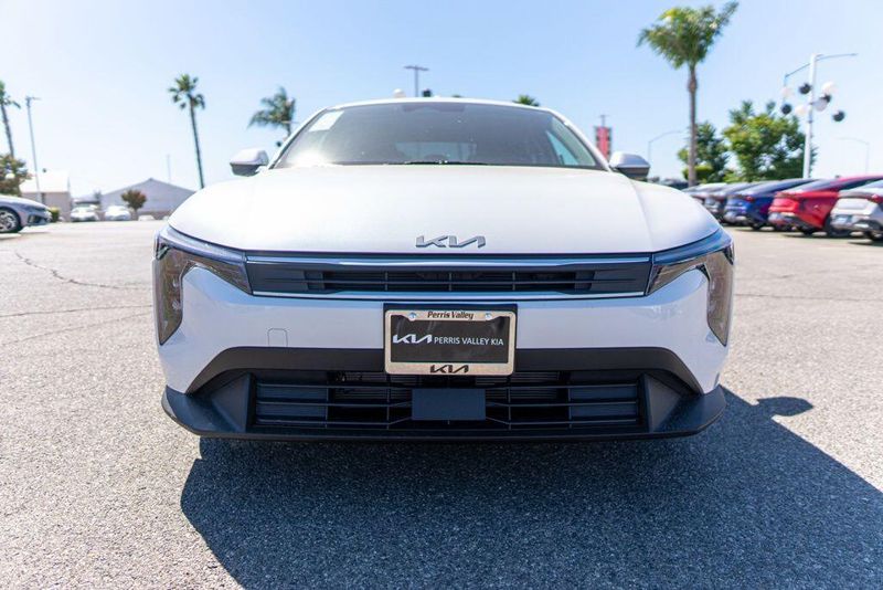 New 2026 Kia K4 LXSImage 2
