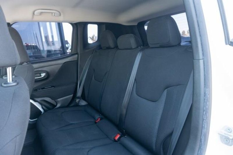 Used 2018 Jeep Renegade SportImage 14