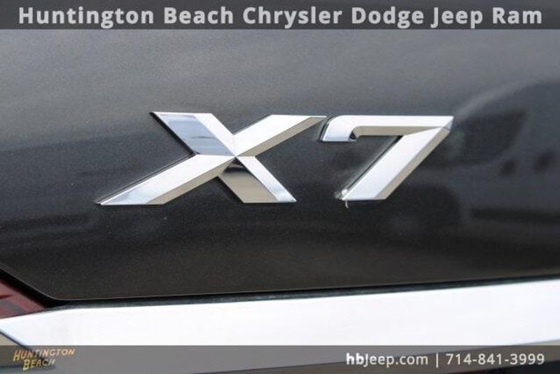 2020 BMW X7 xDrive40iImage 8