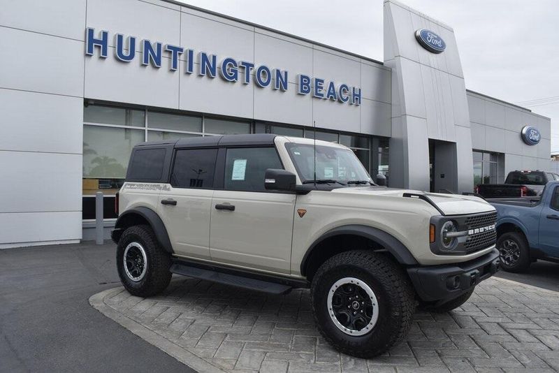 New 2025 Ford Bronco BadlandsImage 1