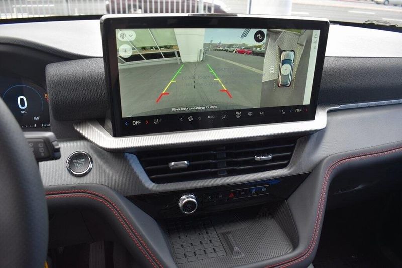 2025 Ford Explorer ST-LineImage 20
