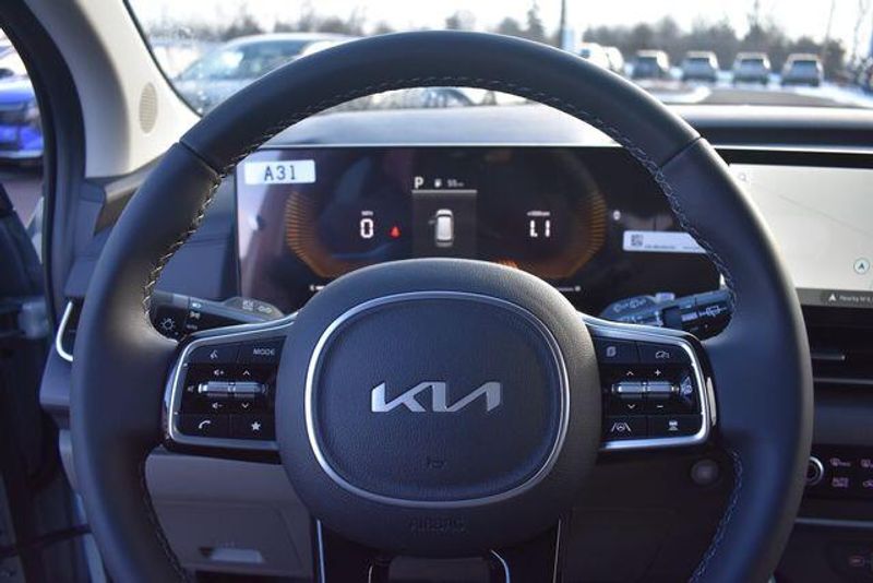 New 2026 Kia Carnival EXImage 34